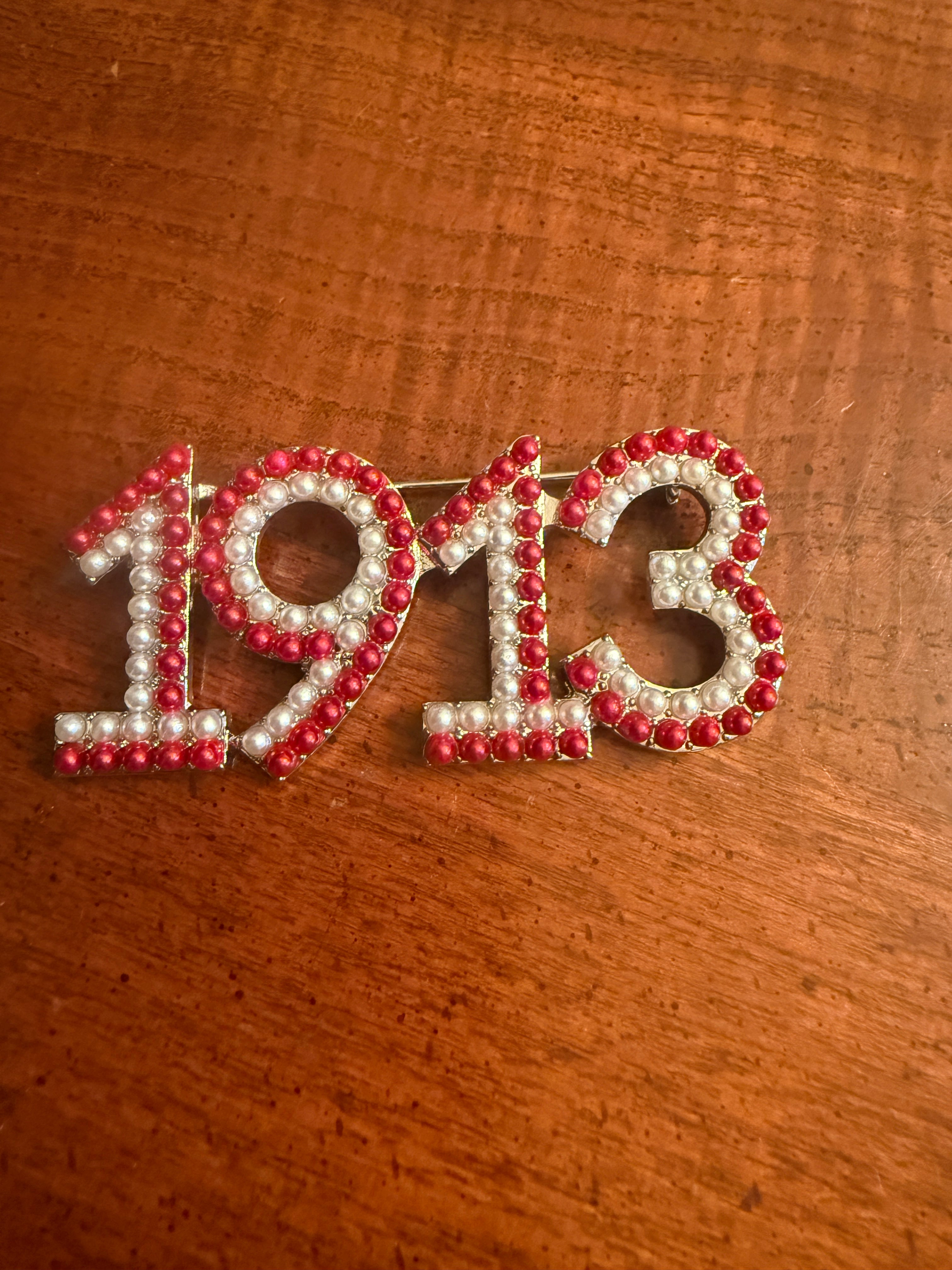 Pearl 1913 Delta pin