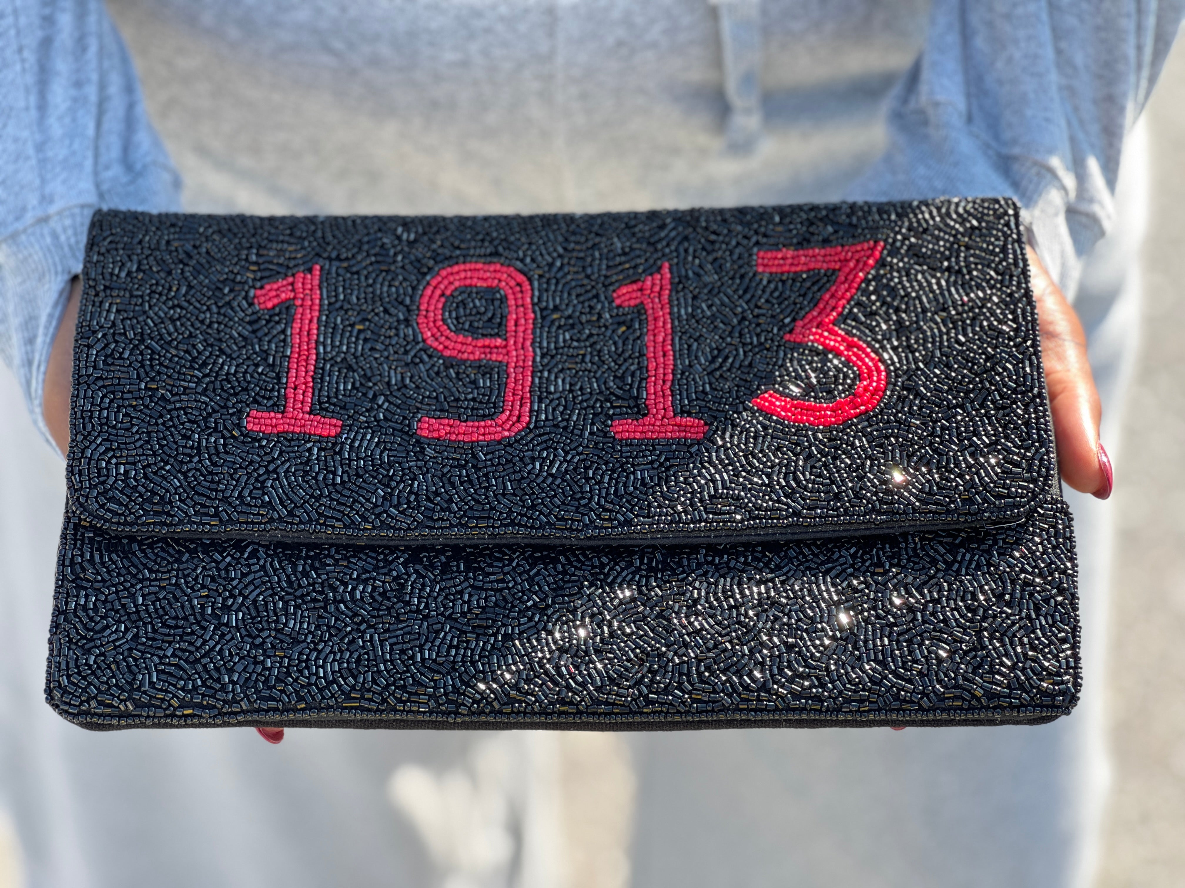 Delta Beaded clutch purse