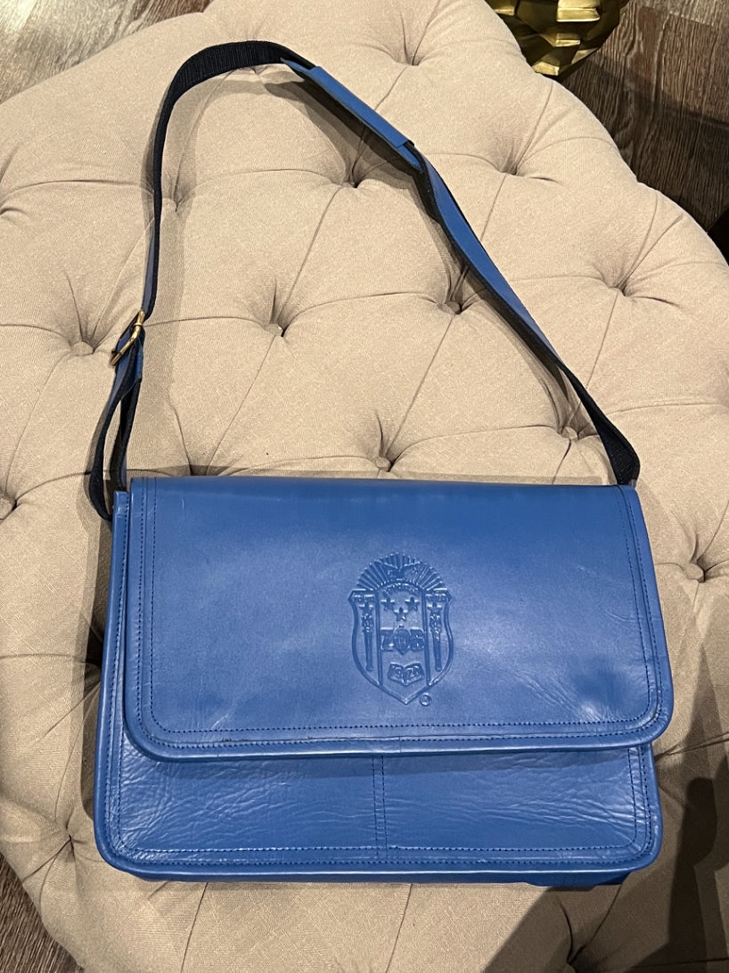 Zeta Messenger Bag