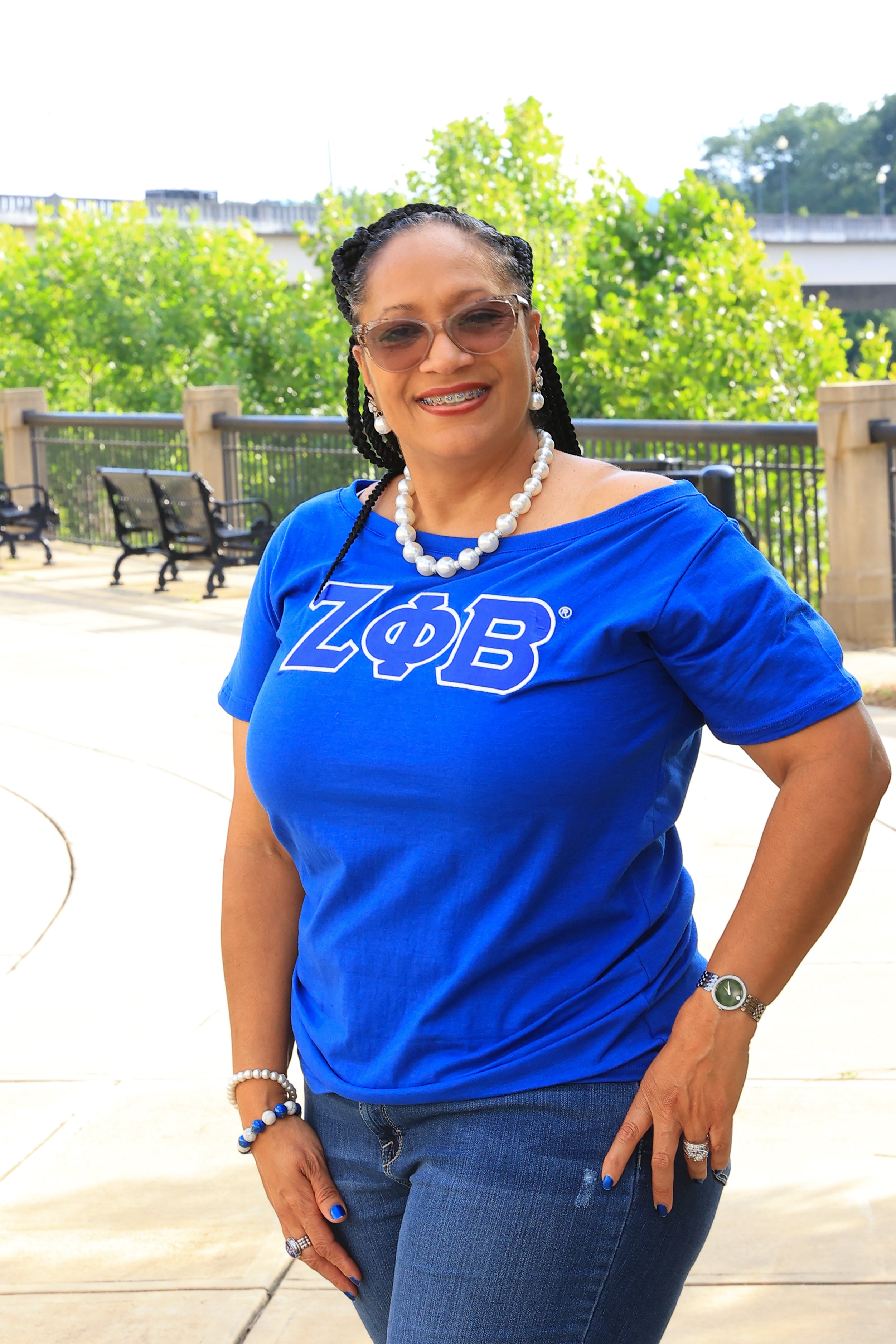 Zeta off shoulder Tee