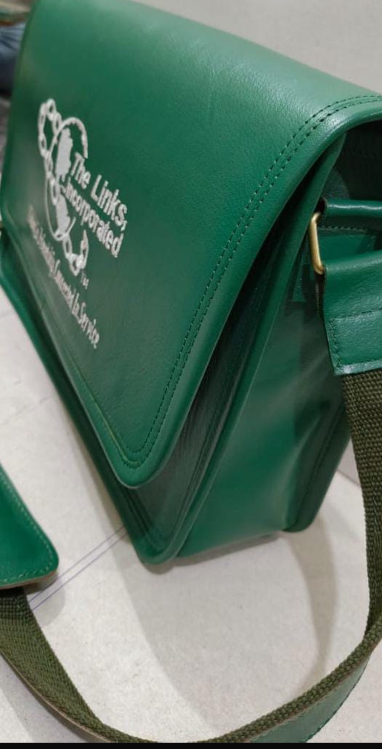 Links Messenger Bag