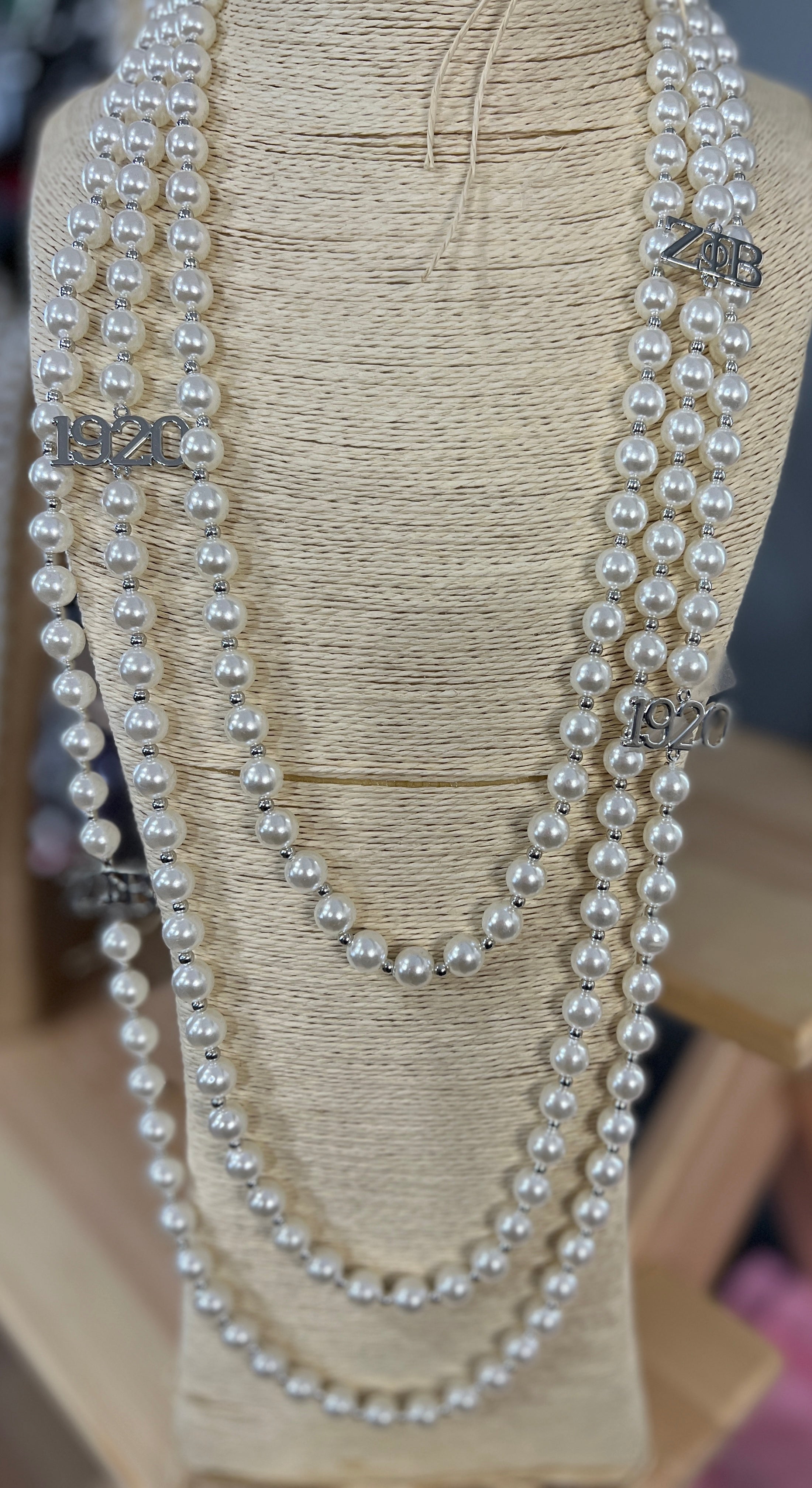 Necklace-Pearl - Three Strand- Zeta