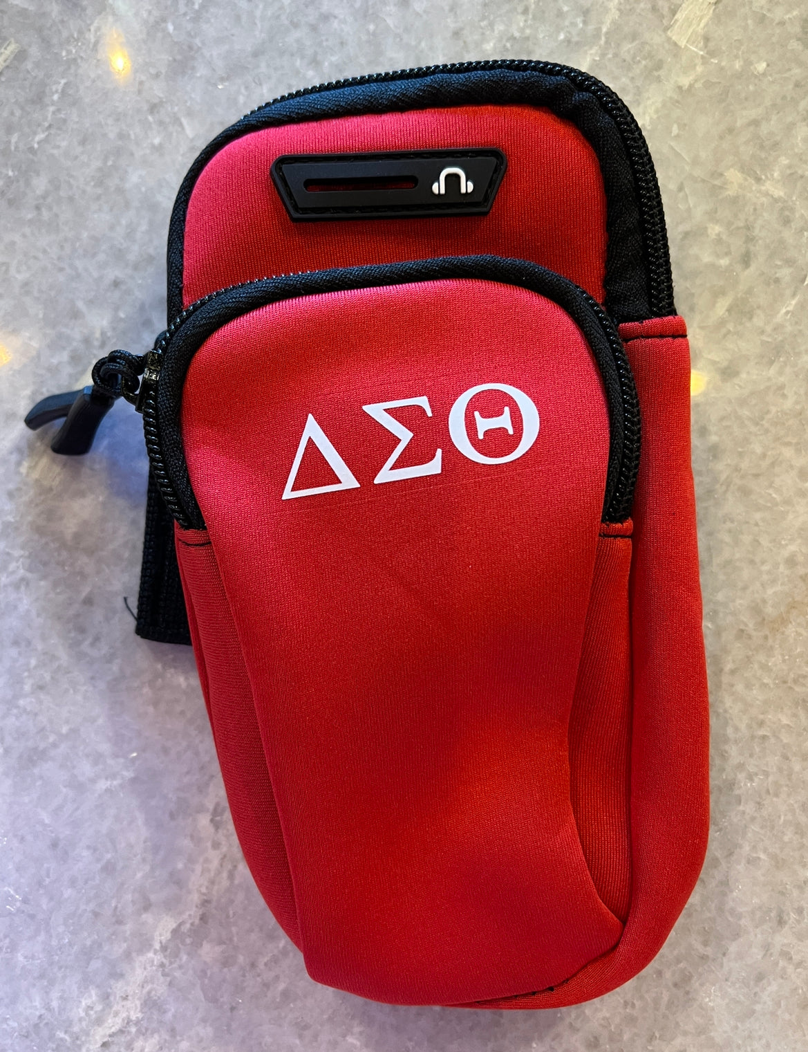 Delta Armband Cellphone holder