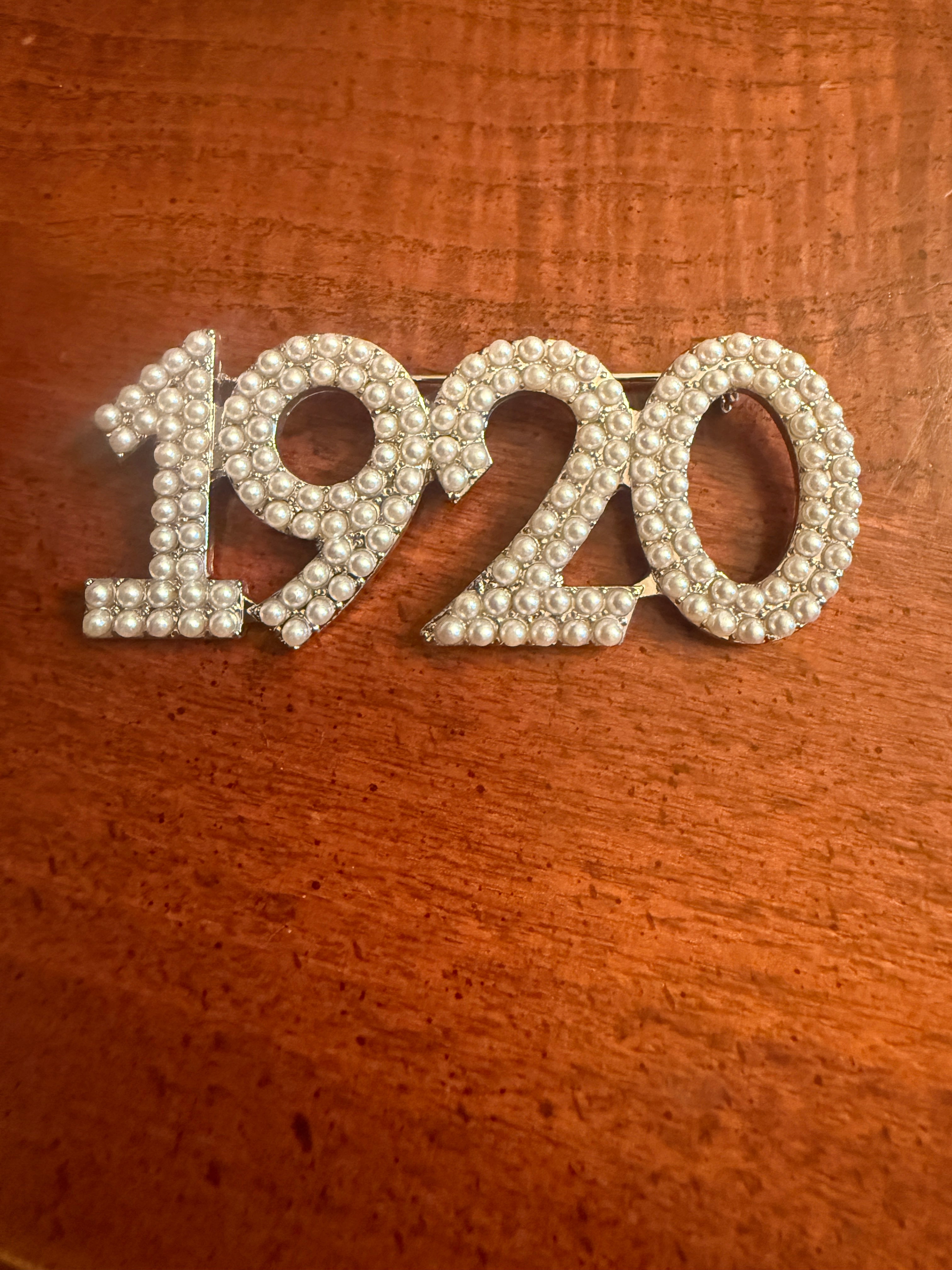 Pearl 1920 Zeta pin