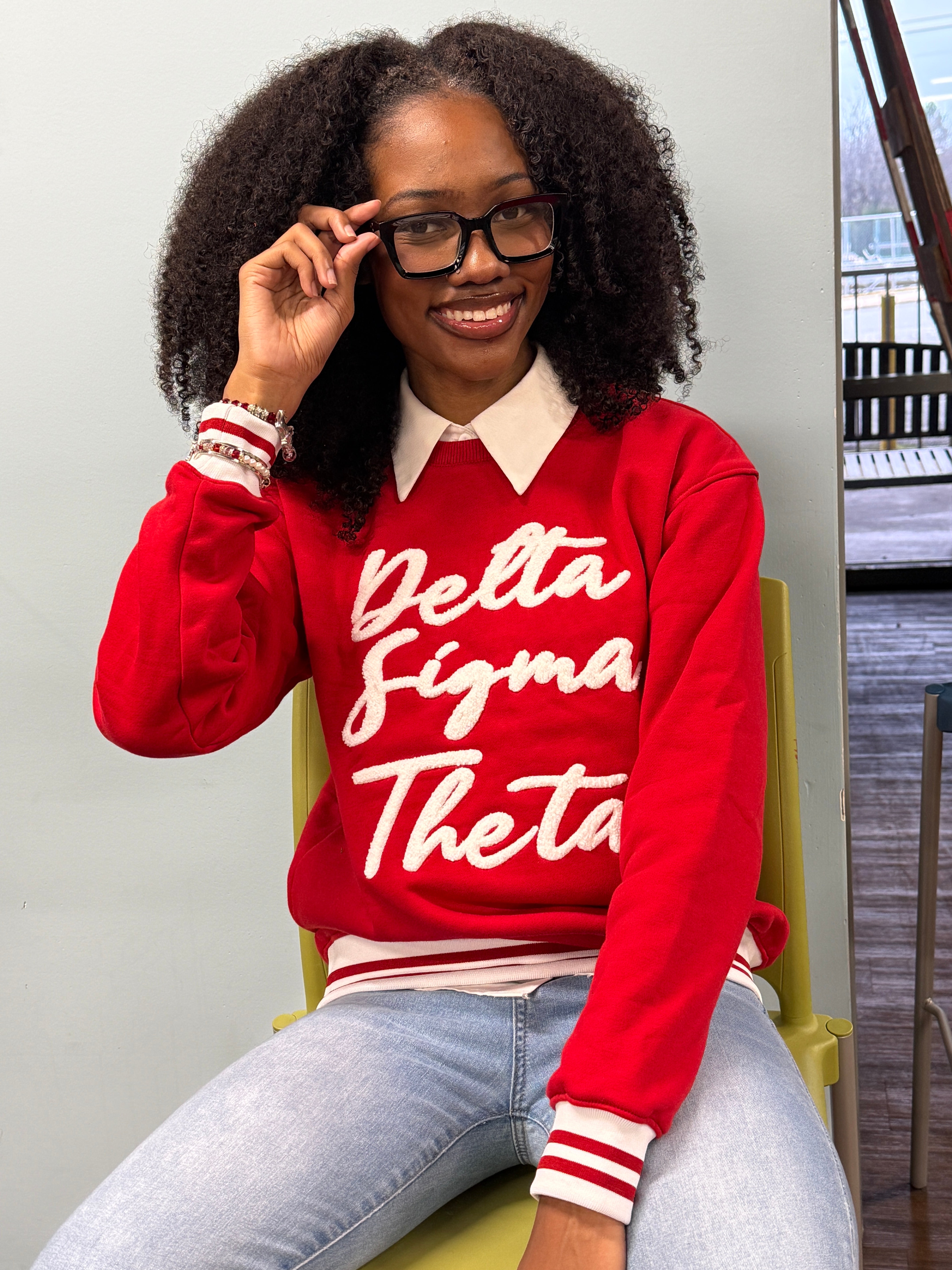 Delta Timeless Sweatshirt