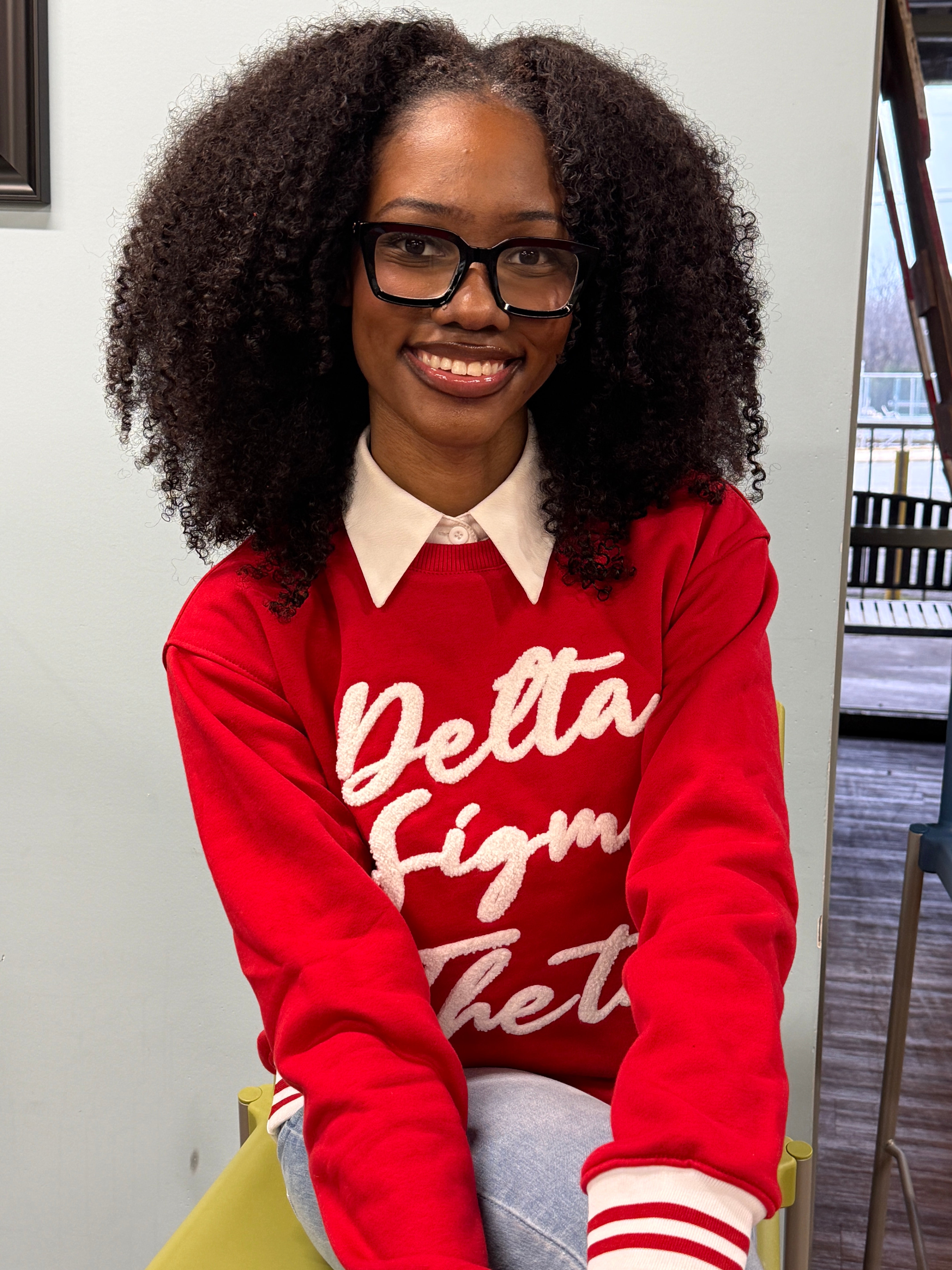 Delta Timeless Sweatshirt