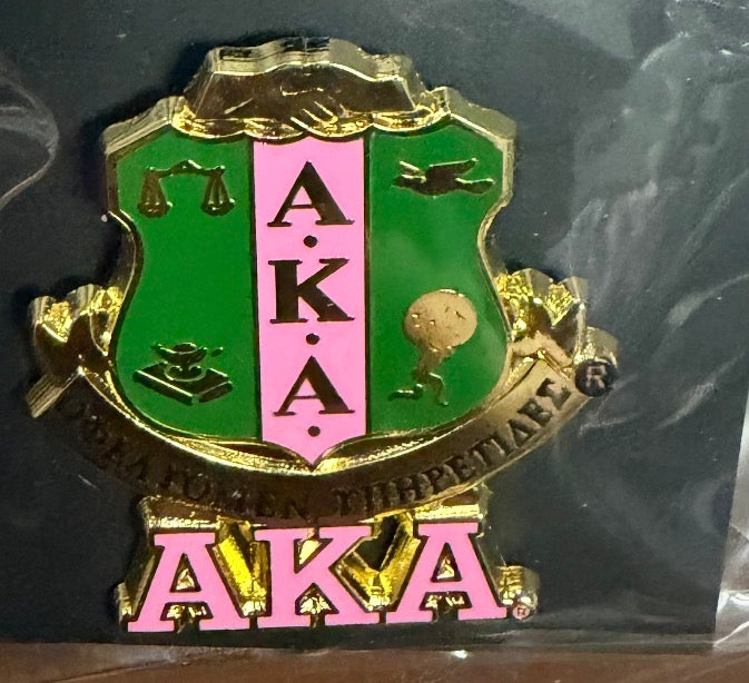 Aka crest pin
