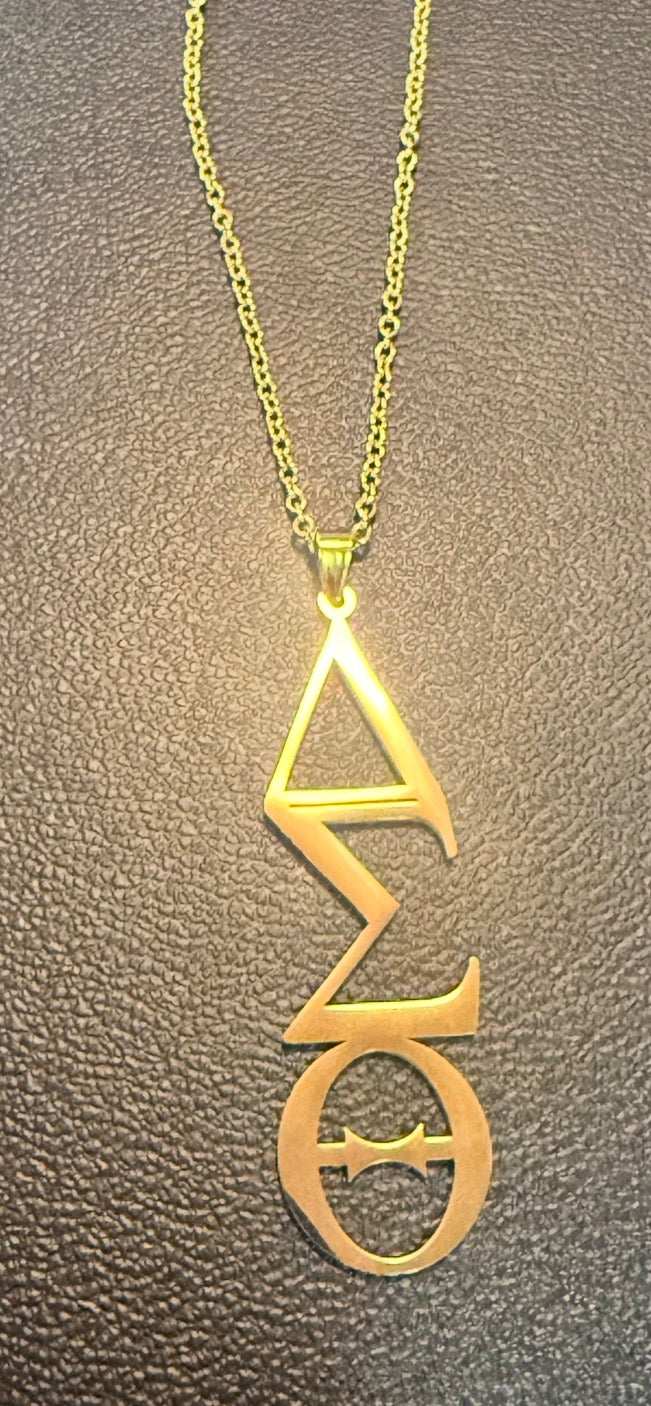 DELTA Pendant necklace