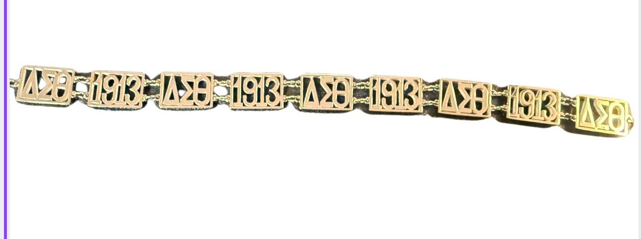 Delta Link bracelet